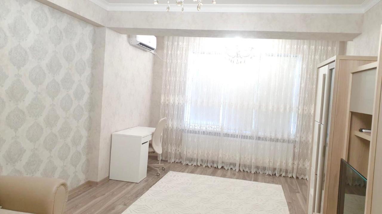 Center Apartment On Albisoara Street Chisinau Luaran gambar