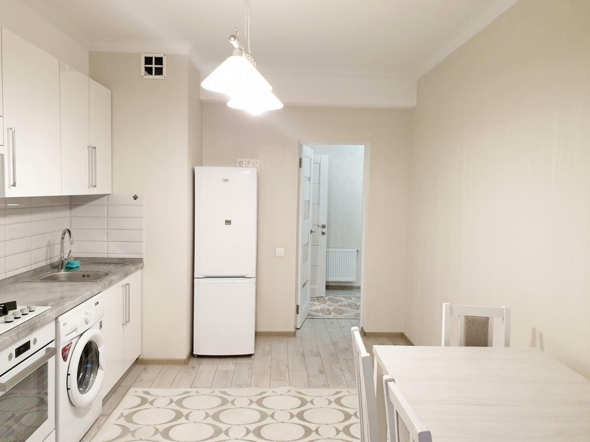 Center Apartment On Albisoara Street Chisinau Luaran gambar